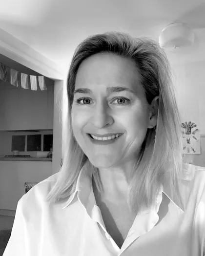 Dr. Nell Daniel, art portfolio coach